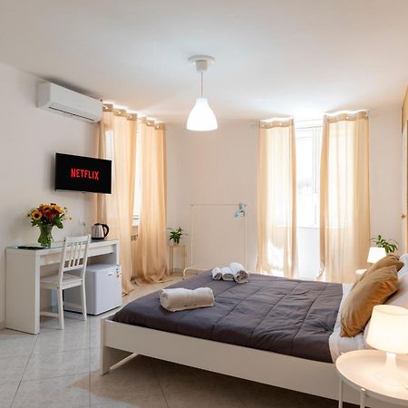 Napoli Centro, Dm Suites Zewnętrze zdjęcie
