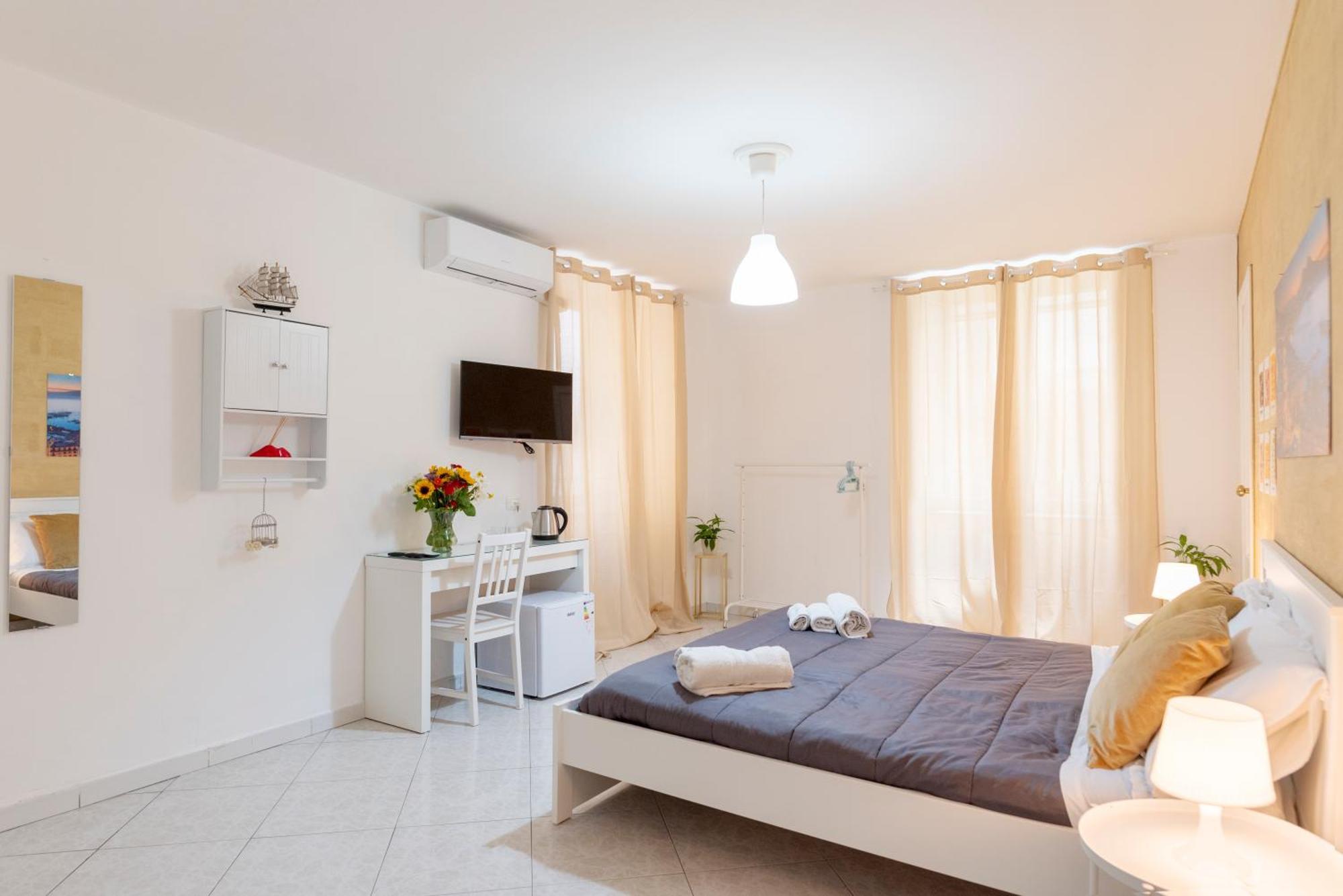 Napoli Centro, Dm Suites Zewnętrze zdjęcie