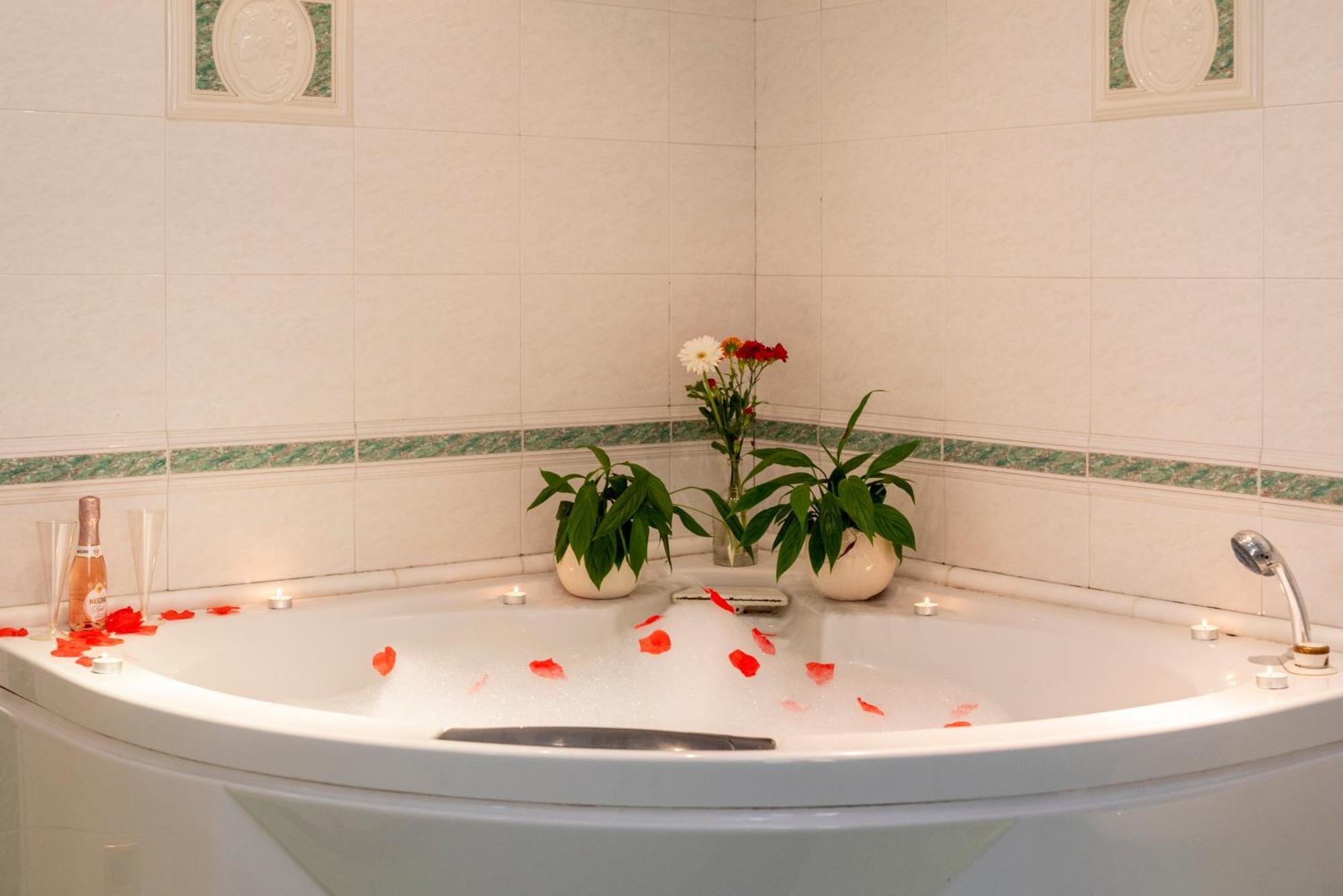 Napoli Centro, Dm Suites Zewnętrze zdjęcie