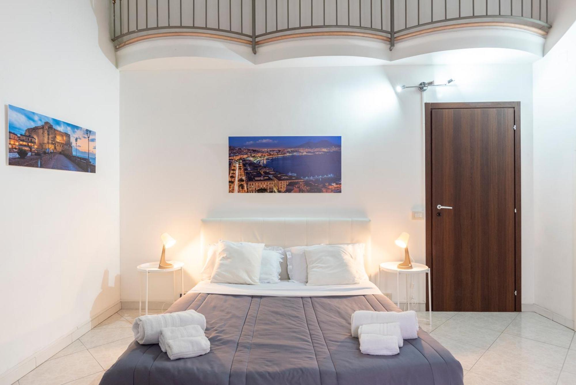 Napoli Centro, Dm Suites Zewnętrze zdjęcie