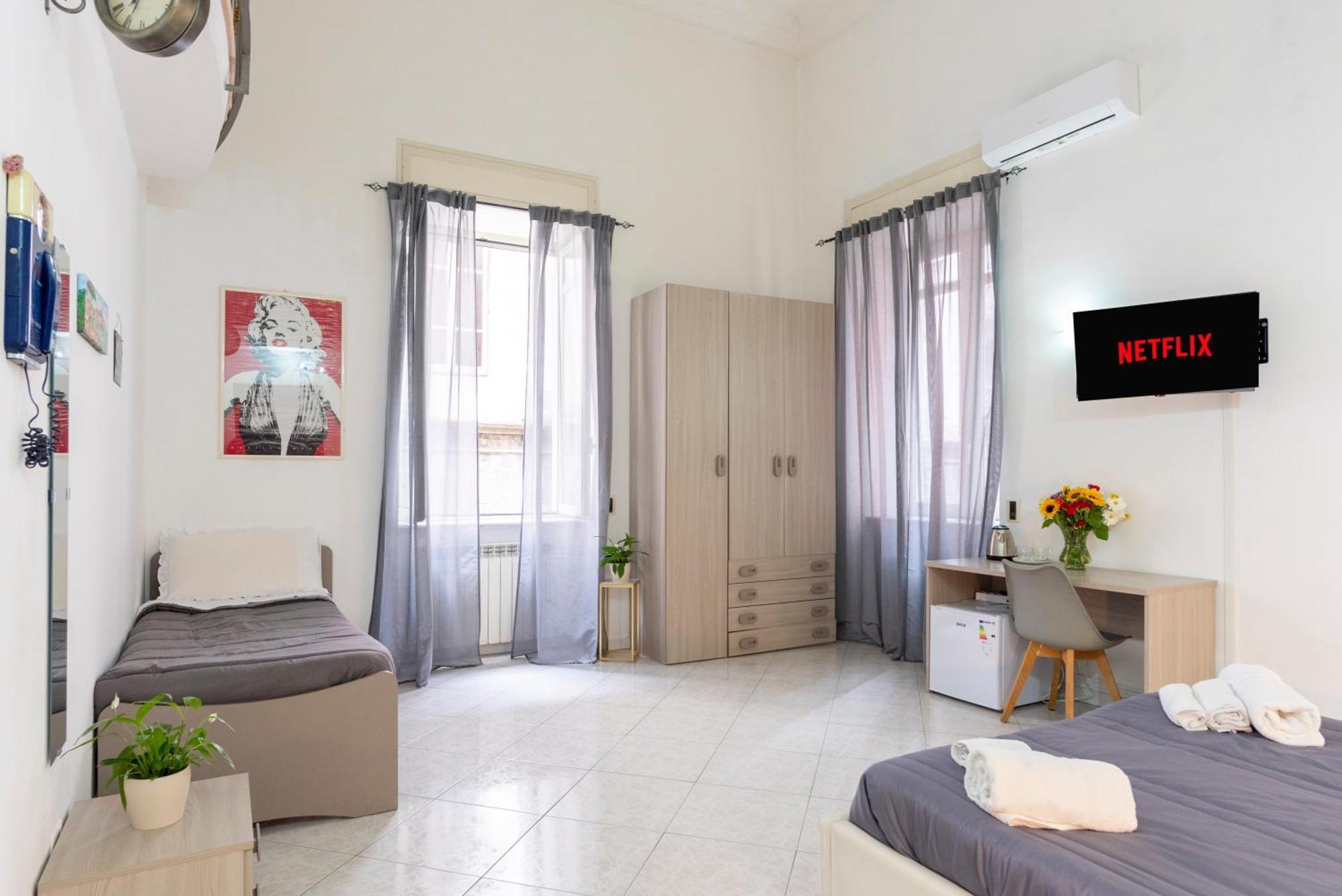 Napoli Centro, Dm Suites Zewnętrze zdjęcie