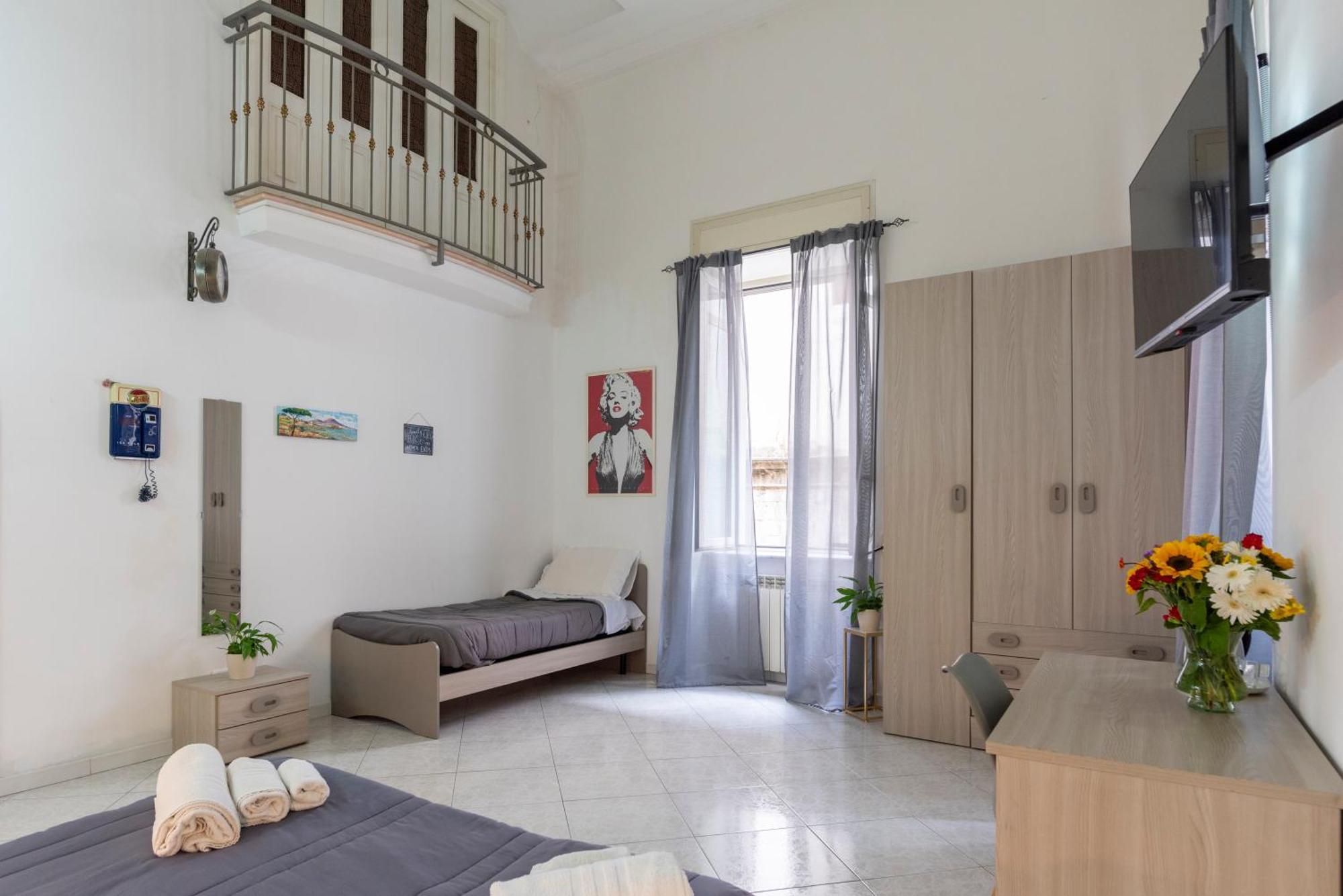 Napoli Centro, Dm Suites Zewnętrze zdjęcie