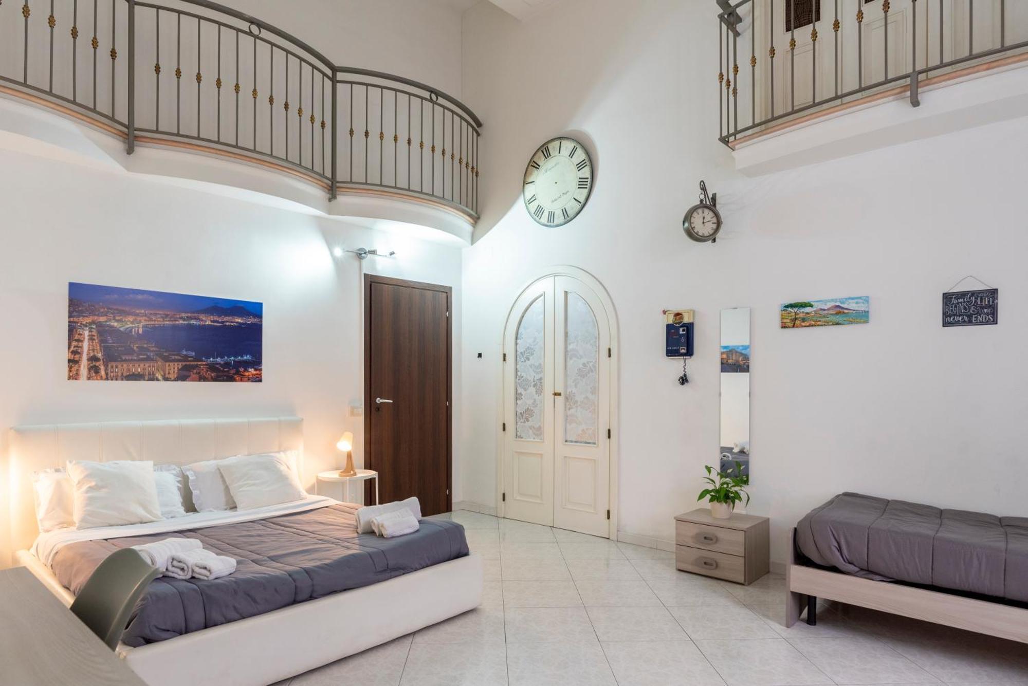 Napoli Centro, Dm Suites Zewnętrze zdjęcie
