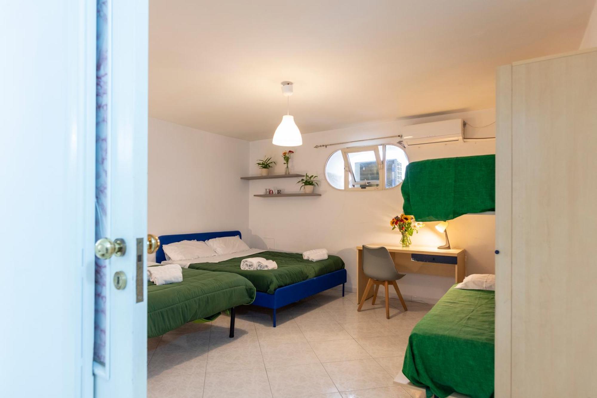 Napoli Centro, Dm Suites Zewnętrze zdjęcie