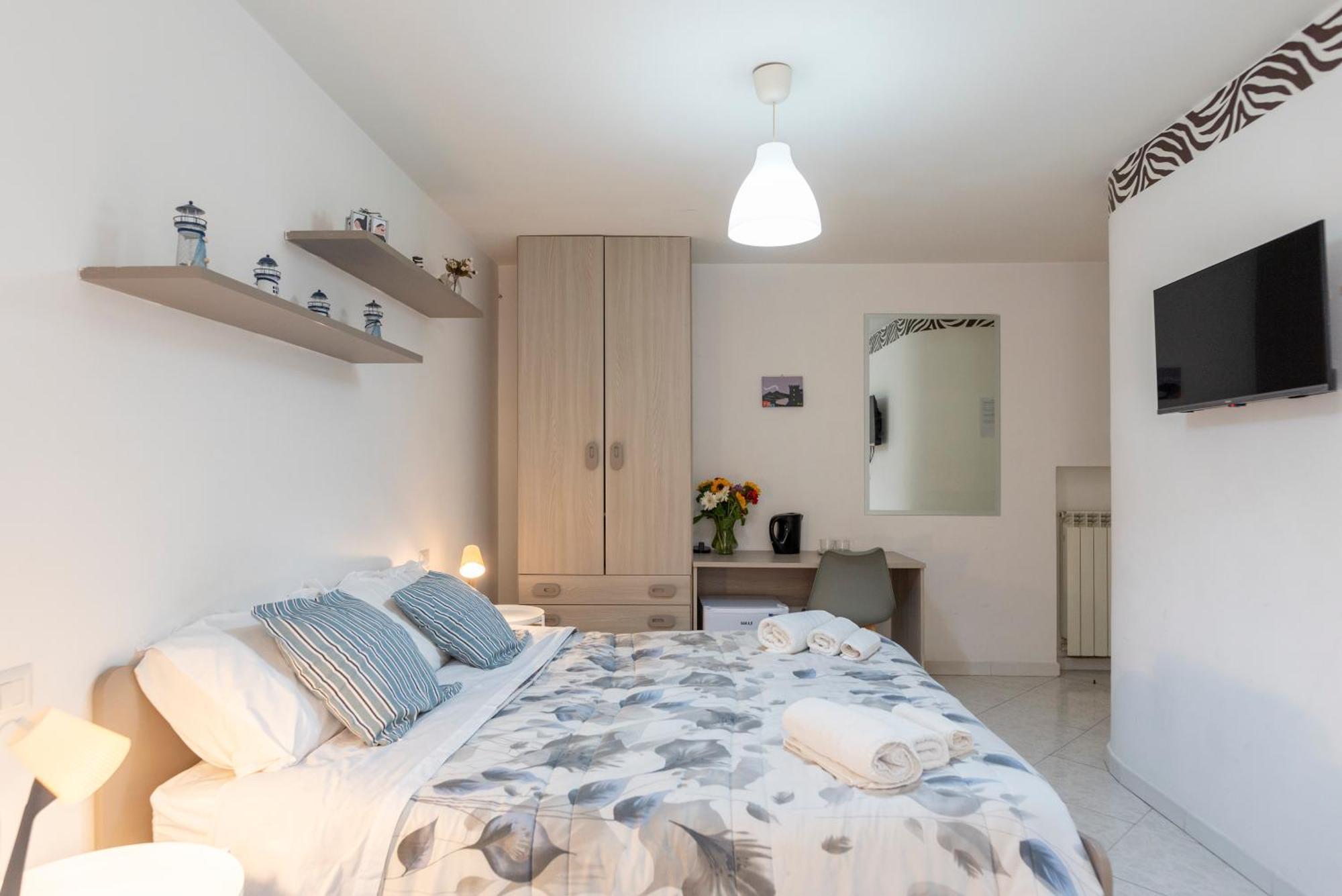 Napoli Centro, Dm Suites Zewnętrze zdjęcie