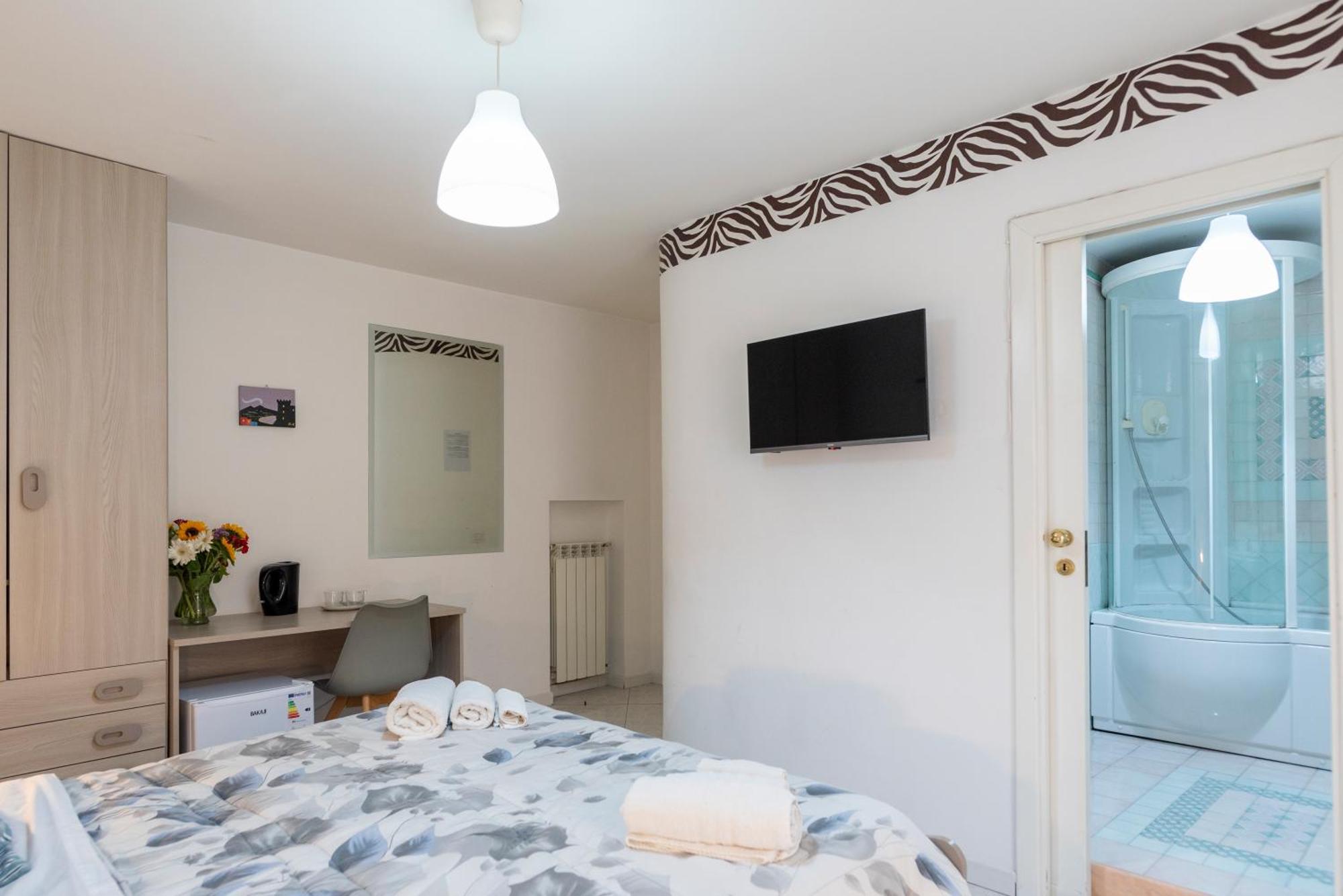 Napoli Centro, Dm Suites Zewnętrze zdjęcie